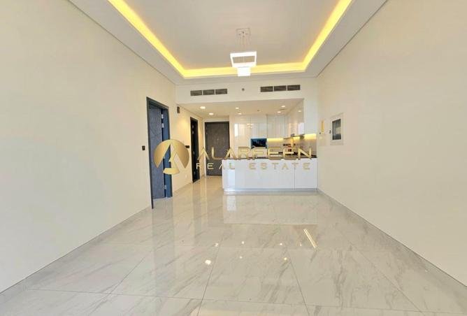1BR Apartment in Samana Golf Avenue