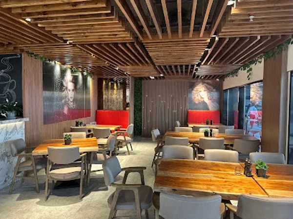 Kira Kira Tea Bar & Restaurant