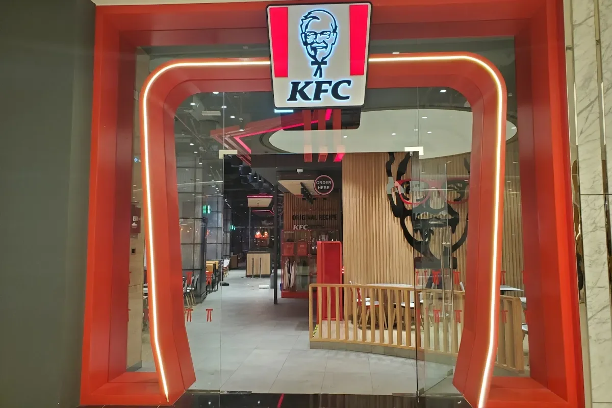 KFC | Dubai Mall Fashion Avenue