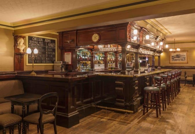 Chelsea Arms Pub - Sheraton Dubai Creek Hotel & Towers