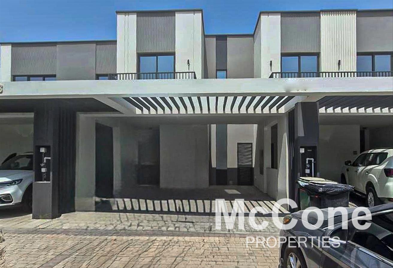 Вилла с 3 спальнями — Emaar South