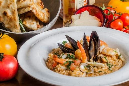 Rosso Restaurant - Amwaj Rotana Hotel & Resort