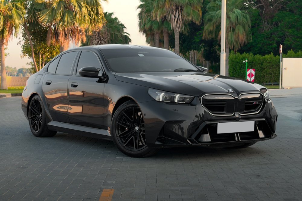 BMW M5 2025