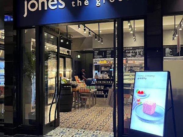 jones the grocer Dusit Thani Hotel