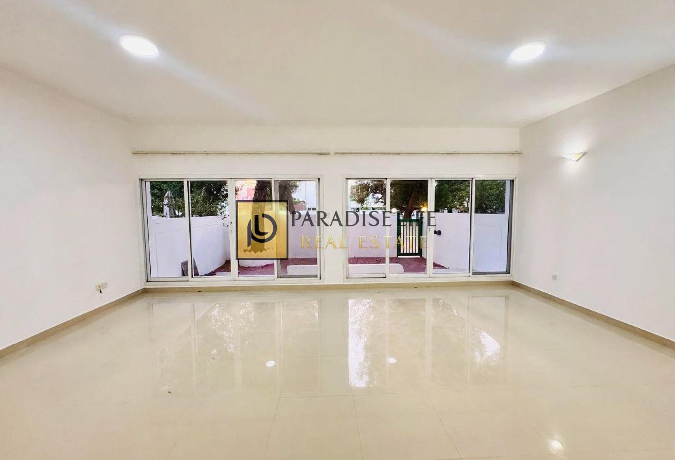Вилла с 3 спальнями — Mirdiff 44 Villas