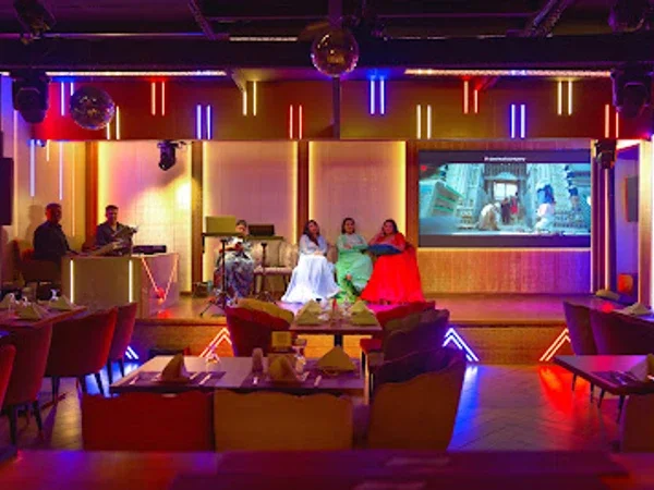 Zest Loungge