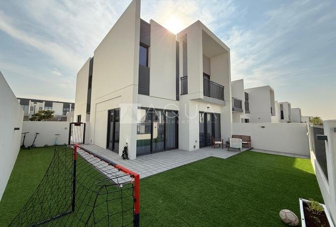 Таунхаус 4BR в La Rosa 6
