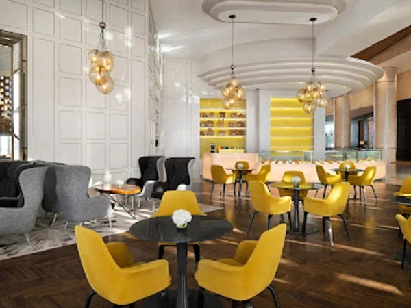 CHOIX Patisserie and Restaurant par Pierre Gagnaire