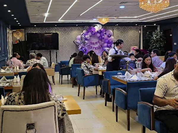 Pindi Boys Restaurant & Cafe, Sheikh Zayed Road