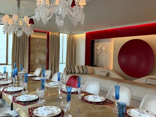 NAHATÉ Dubai
