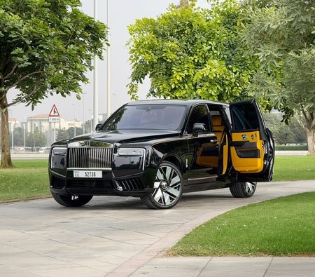 Rolls Royce Cullinan 2025