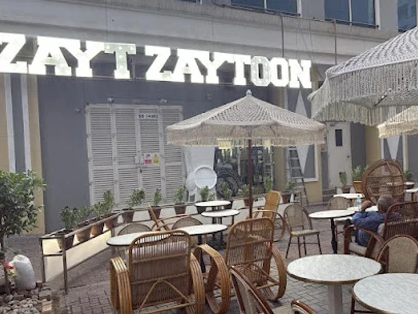 Zayt Zaytoon Restaurant & Cafe