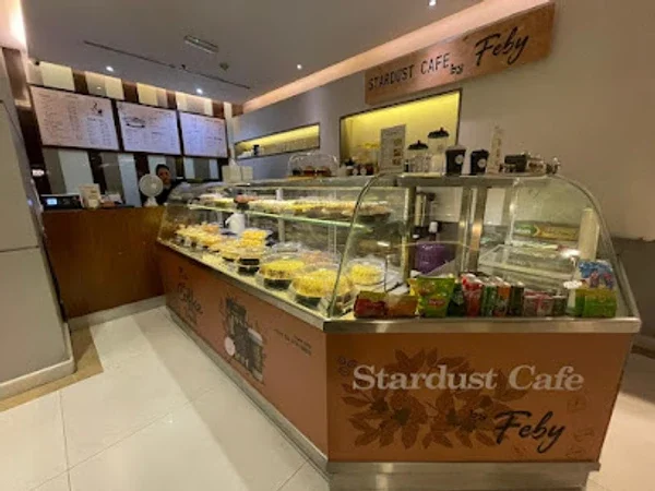 Feby's Kitchen (Restaurant and Cafe)