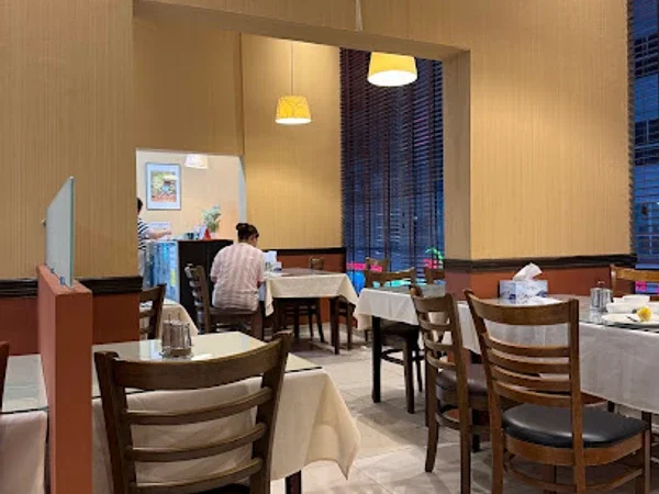 Salt N' Pepper Restaurant - Satwa Branch