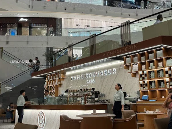 Yann Couvreur Pâtisserie - Dubai Mall