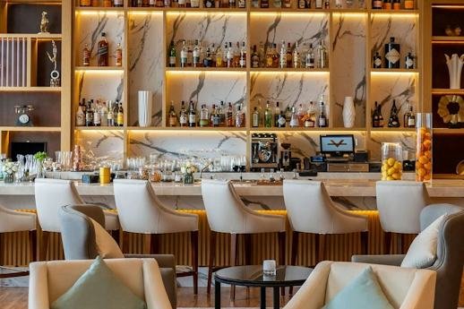 V Lounge