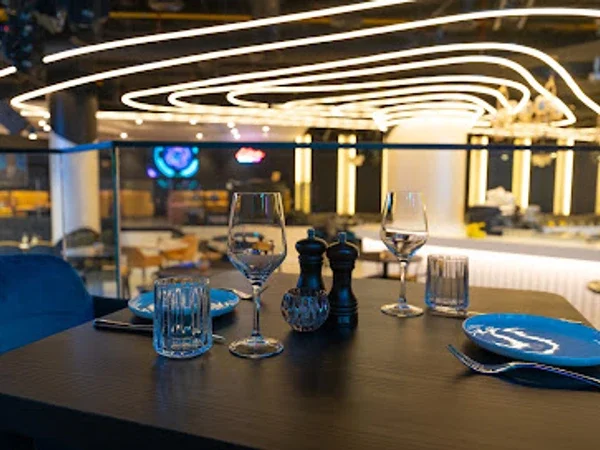 KIZA Restaurant & Lounge - Pan African Cuisine