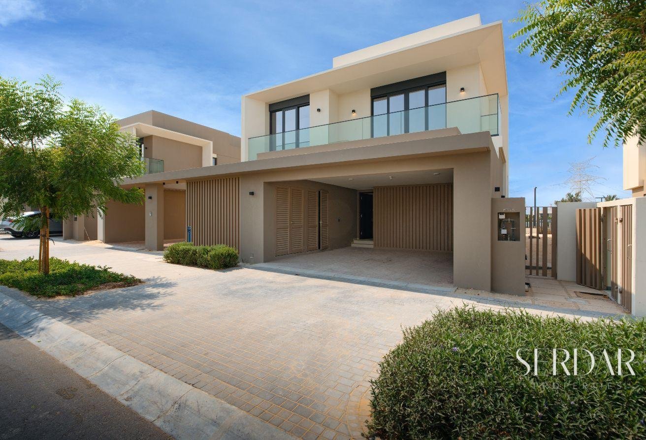 Вилла с 4 спальнями — Jebel Ali Village