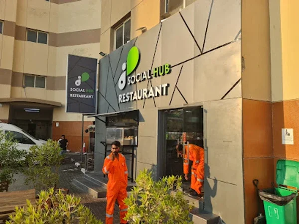SOCIAL DINING RESTAURANT