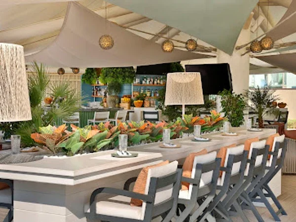 MYAMI Restaurant, Bar & Lounge