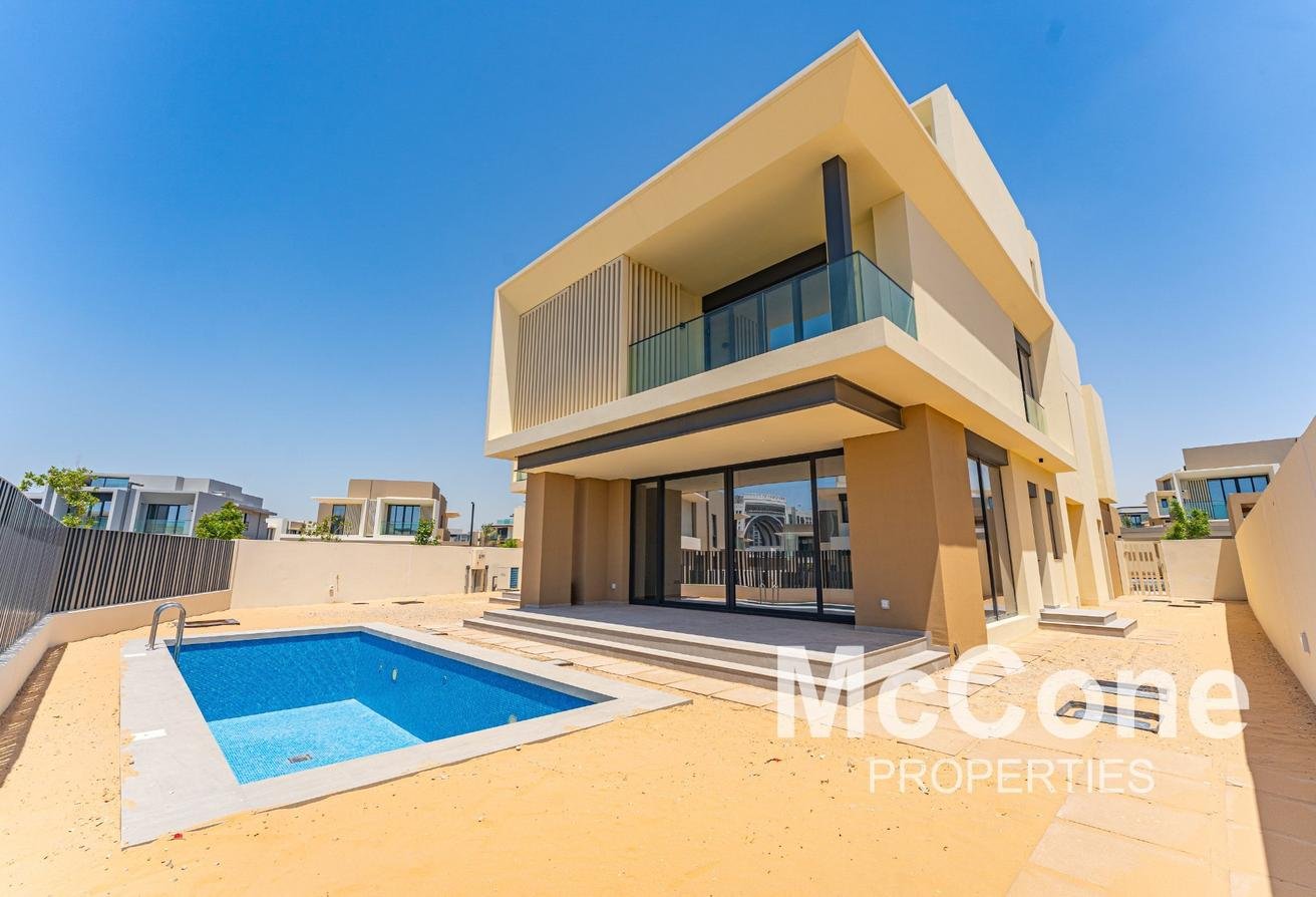 Вилла с 5 спальнями — Jebel Ali Village