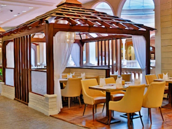 Gazebo - Mercato Mall