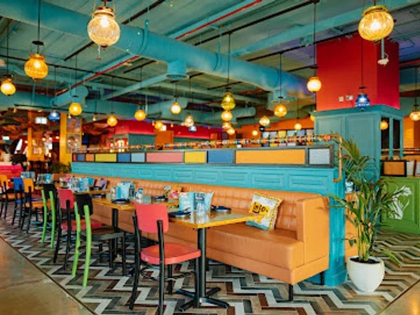 Republic Adda Bar & Lounge