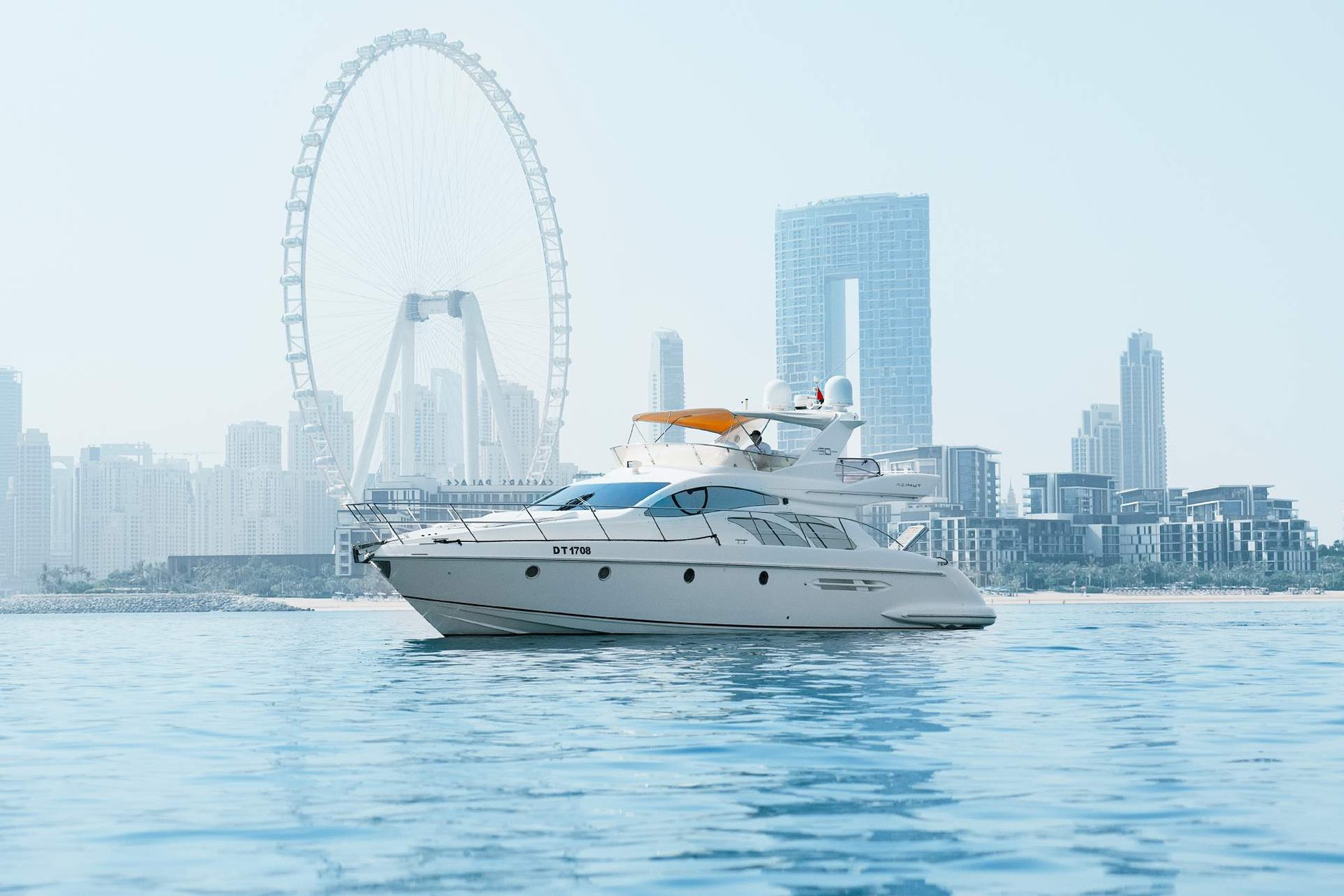 Azimut 50ft Grand Crew — до 17 гостей