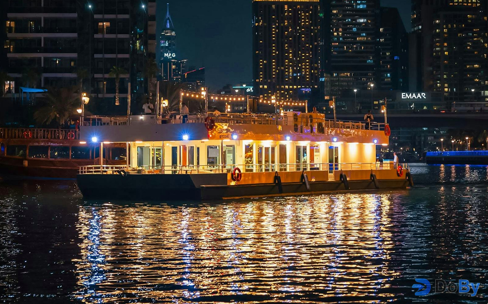 Из Дубай Марины: круиз на дау «Alexandra Sea Lounge» с ужином и развлекательной программой