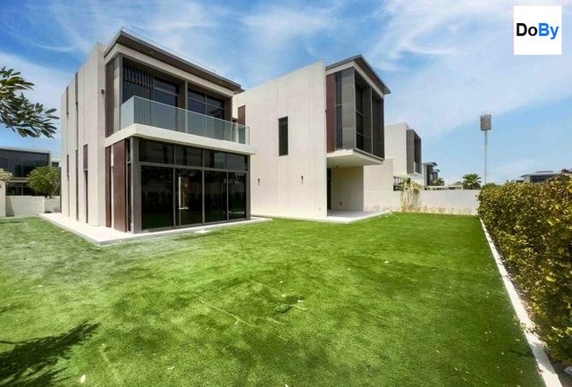 Вилла 4BR в Golf Place 2